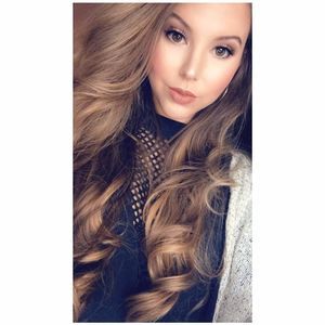 Meet your Posher, Madeline